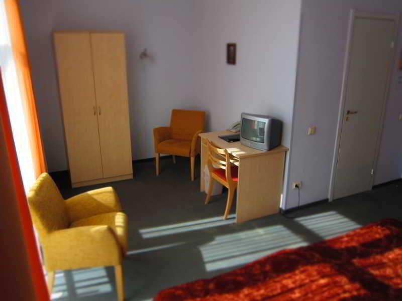 Hotel Vilmaja Riga Kültér fotó